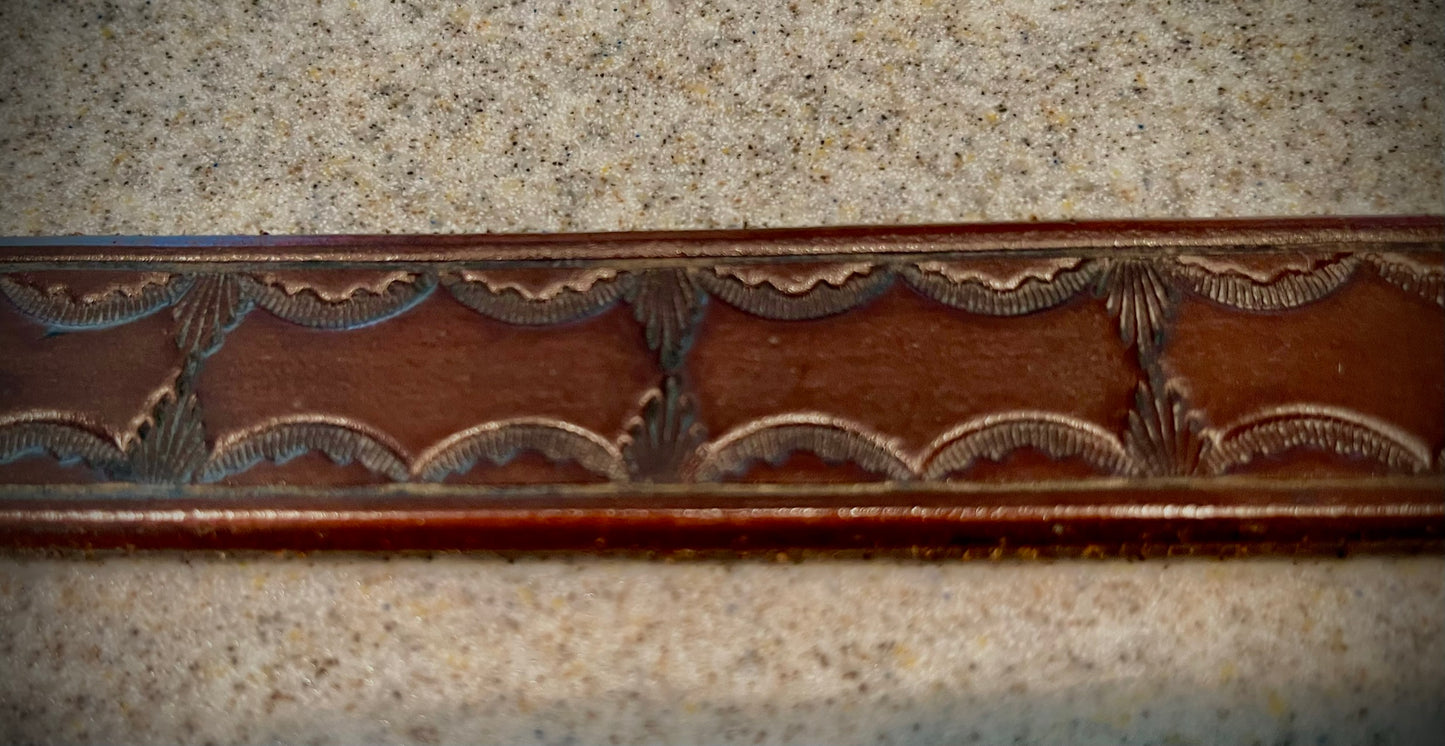 1 1/2 inch border belt